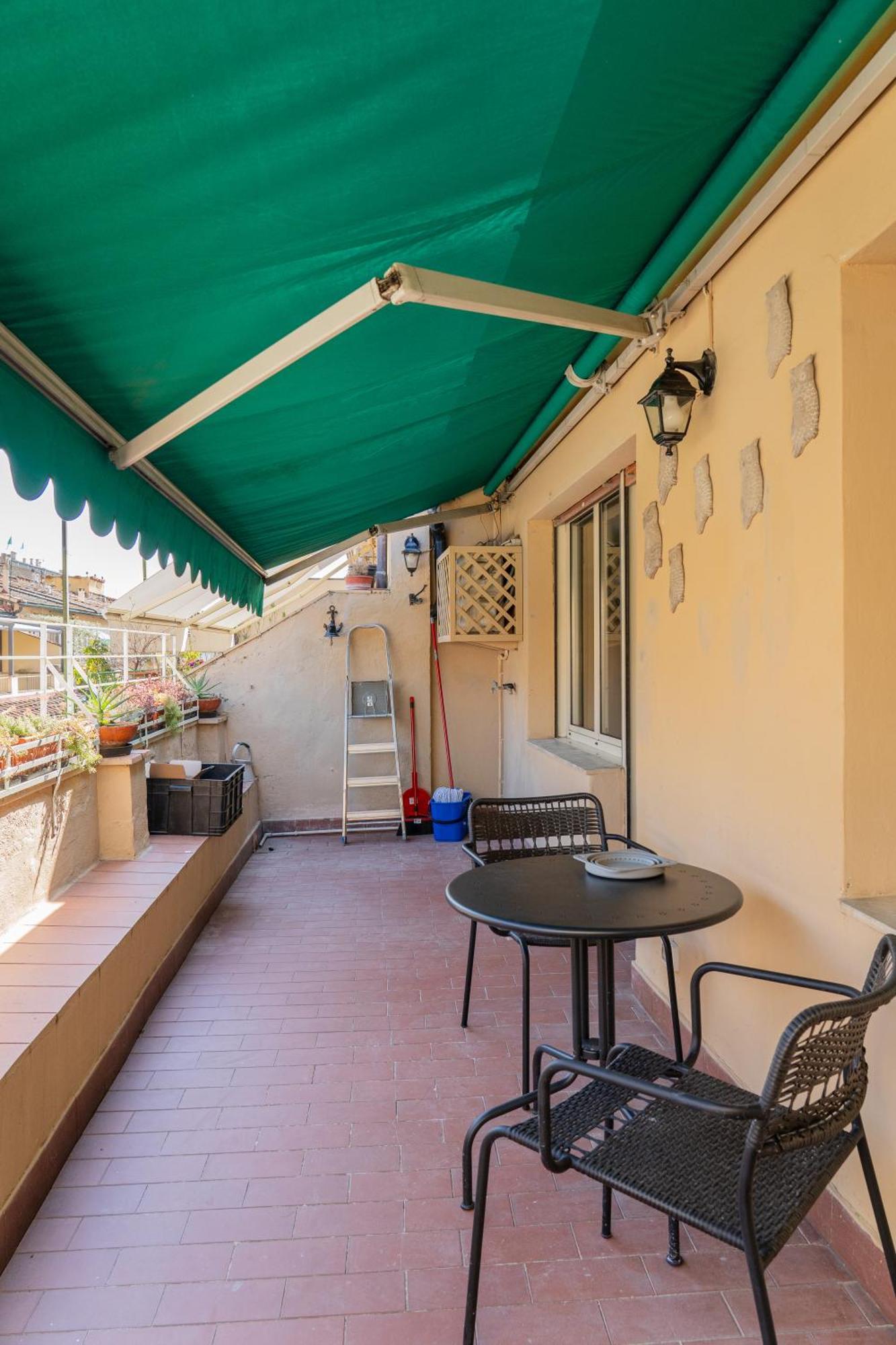 Friendly & Small 1-Br Apt With Beautiful Terrace Florence Exterior photo