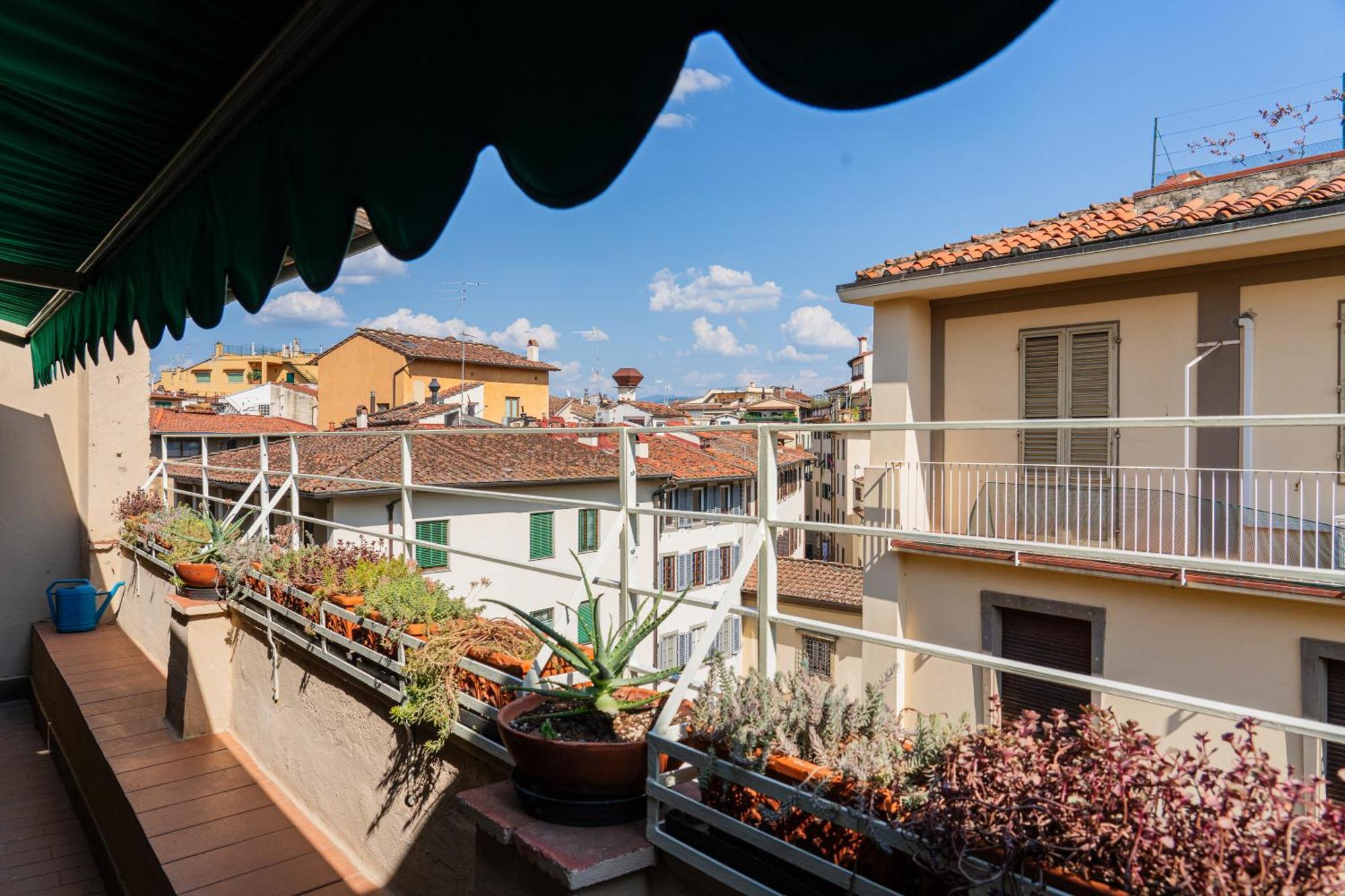 Friendly & Small 1-Br Apt With Beautiful Terrace Florence Exterior photo